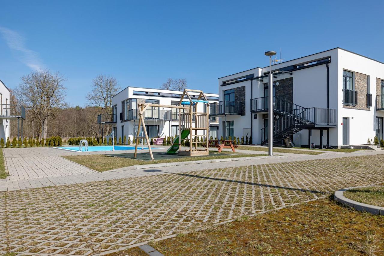 Apartamenty Paraiso By Noclegi Renters Lukecin Exterior photo