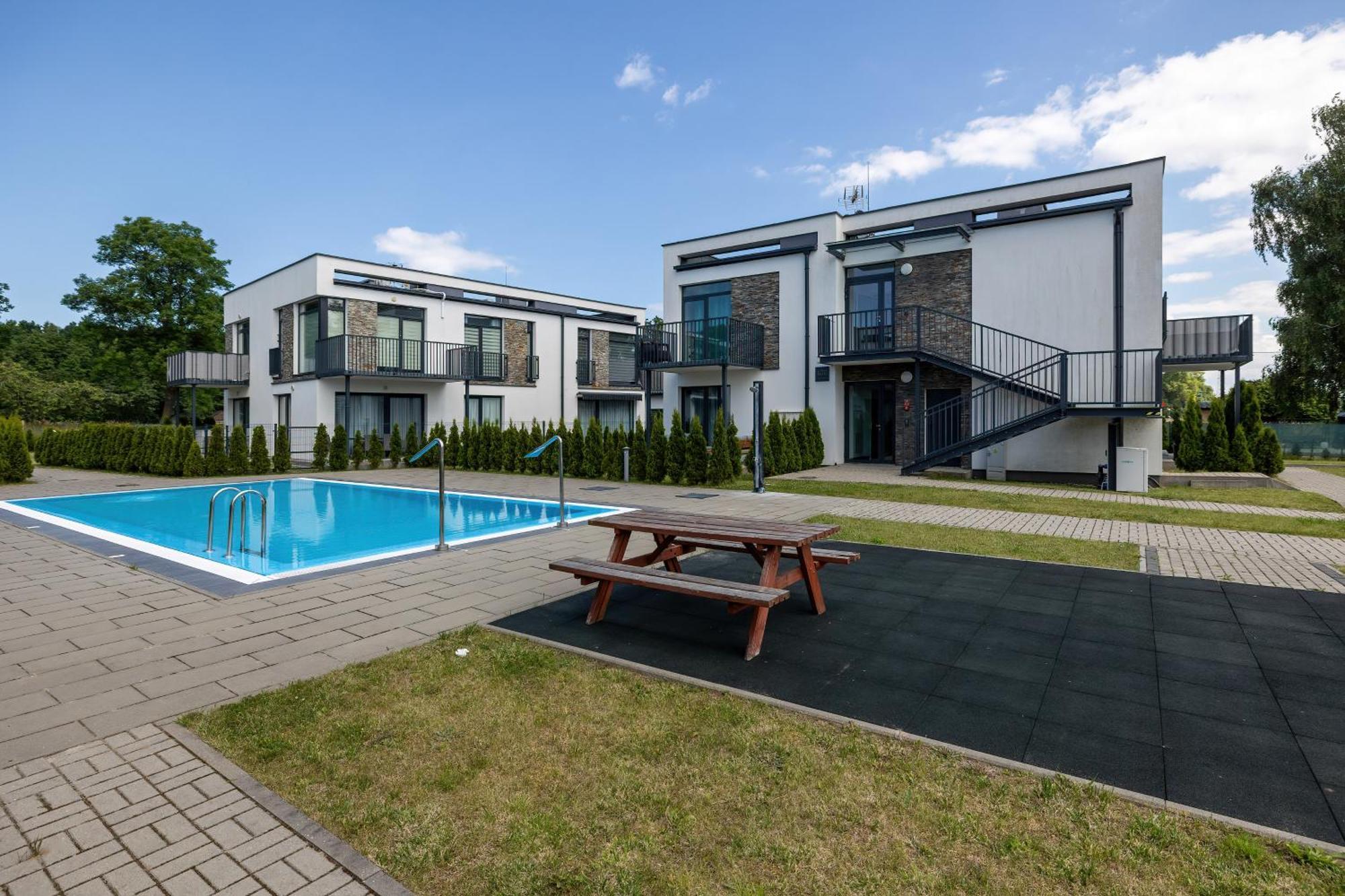 Apartamenty Paraiso By Noclegi Renters Lukecin Exterior photo